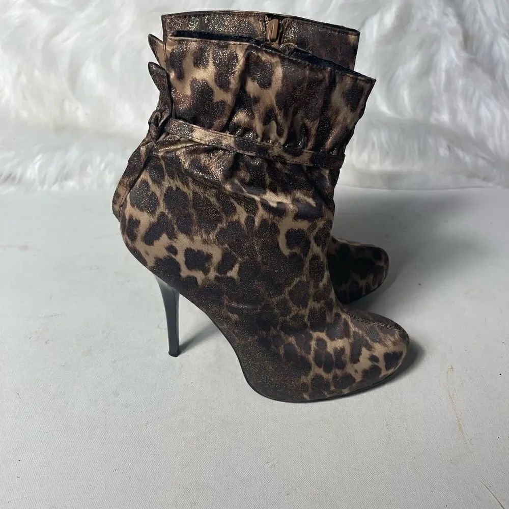 Women leopard prints ankle heels boots side zipper back bow size 9M